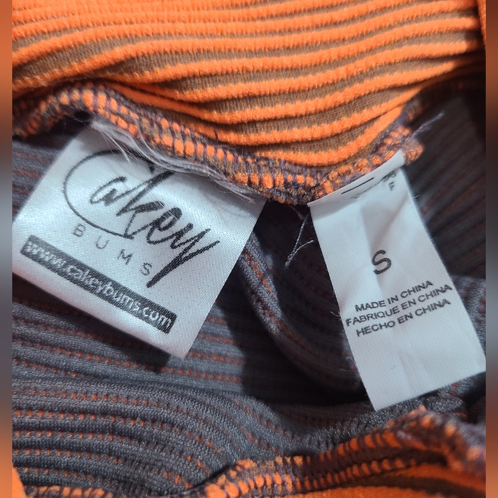 Ribbed Workout Leggings - Picture 4 of 5